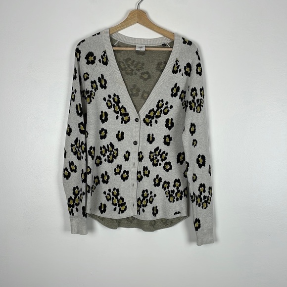 CAbi Sweaters - Cabi long sleeve button down V neck animal print cardigan sweater Size Small
